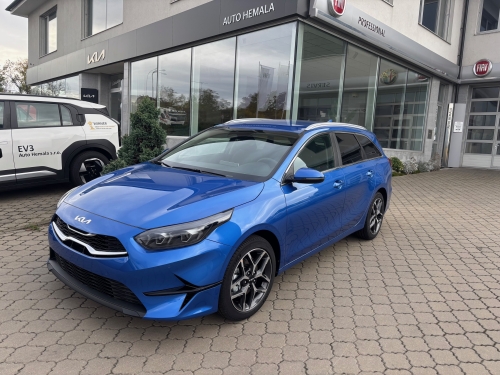 Kia Ceed SW modrý